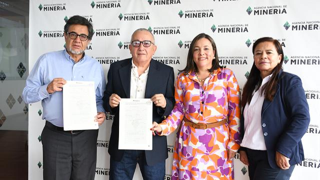 Firmas contratos de concesión 6